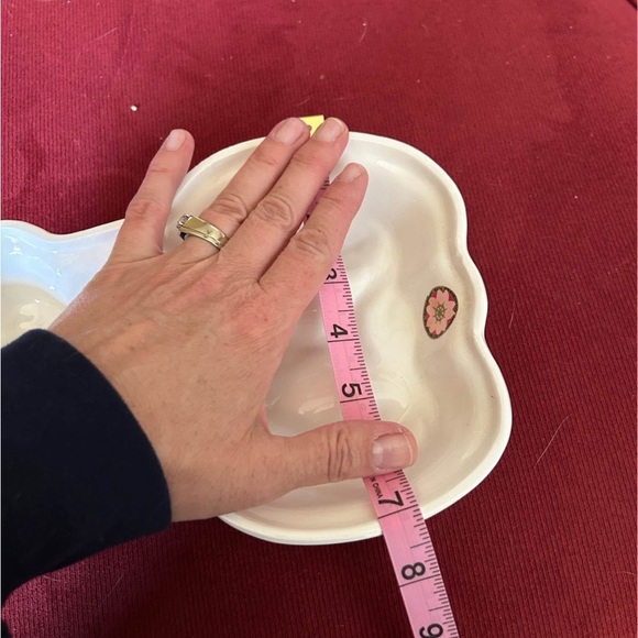 EUC like new vintage white painted ceramic lobster decor.  Nautical perfection! - Picture 7 of 8